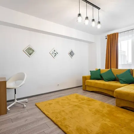 Carol New Building With Balcony * Bucureşti