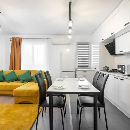 Apartament Carol New Building With Balcony