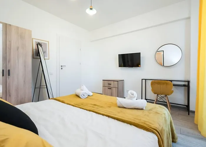 Carol New Building With Balcony Apartamento