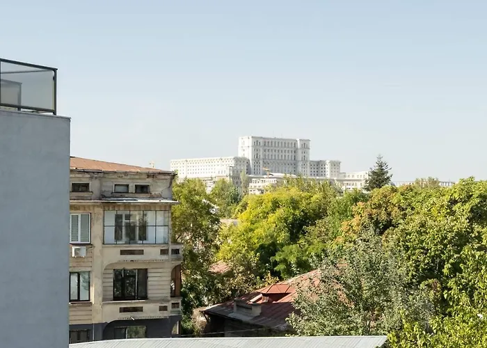 Carol New Building With Balcony *
