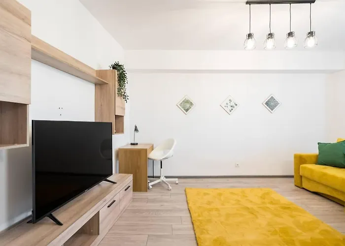 Carol New Building With Balcony