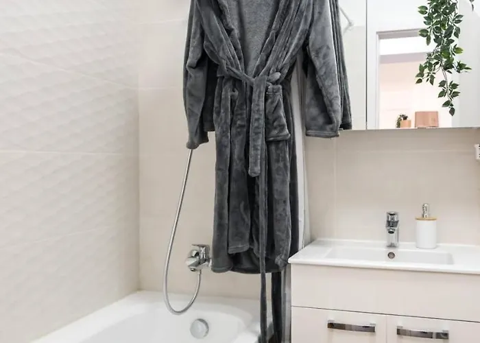 Carol New Building With Balcony Lejlighed Bukarest